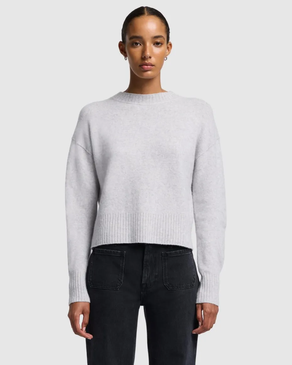 Cashmere Blend Crewneck Sweater in Black