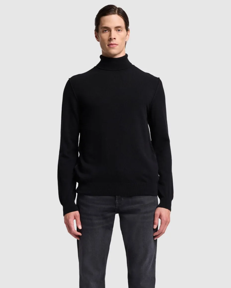 Cashmere Turtleneck in Black