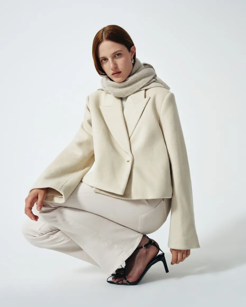 Cropped Wool Jacket in Milk