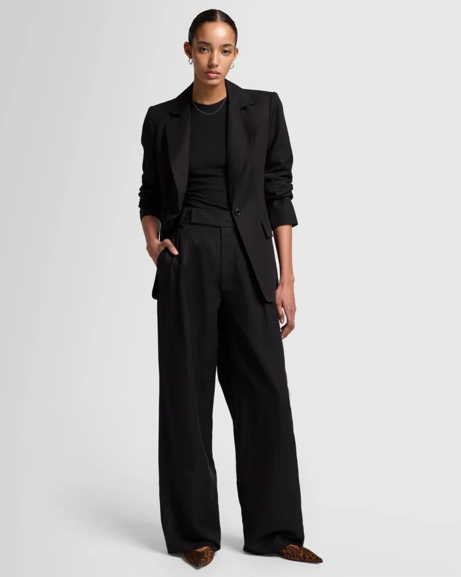 Linen Blend Blazer in Black