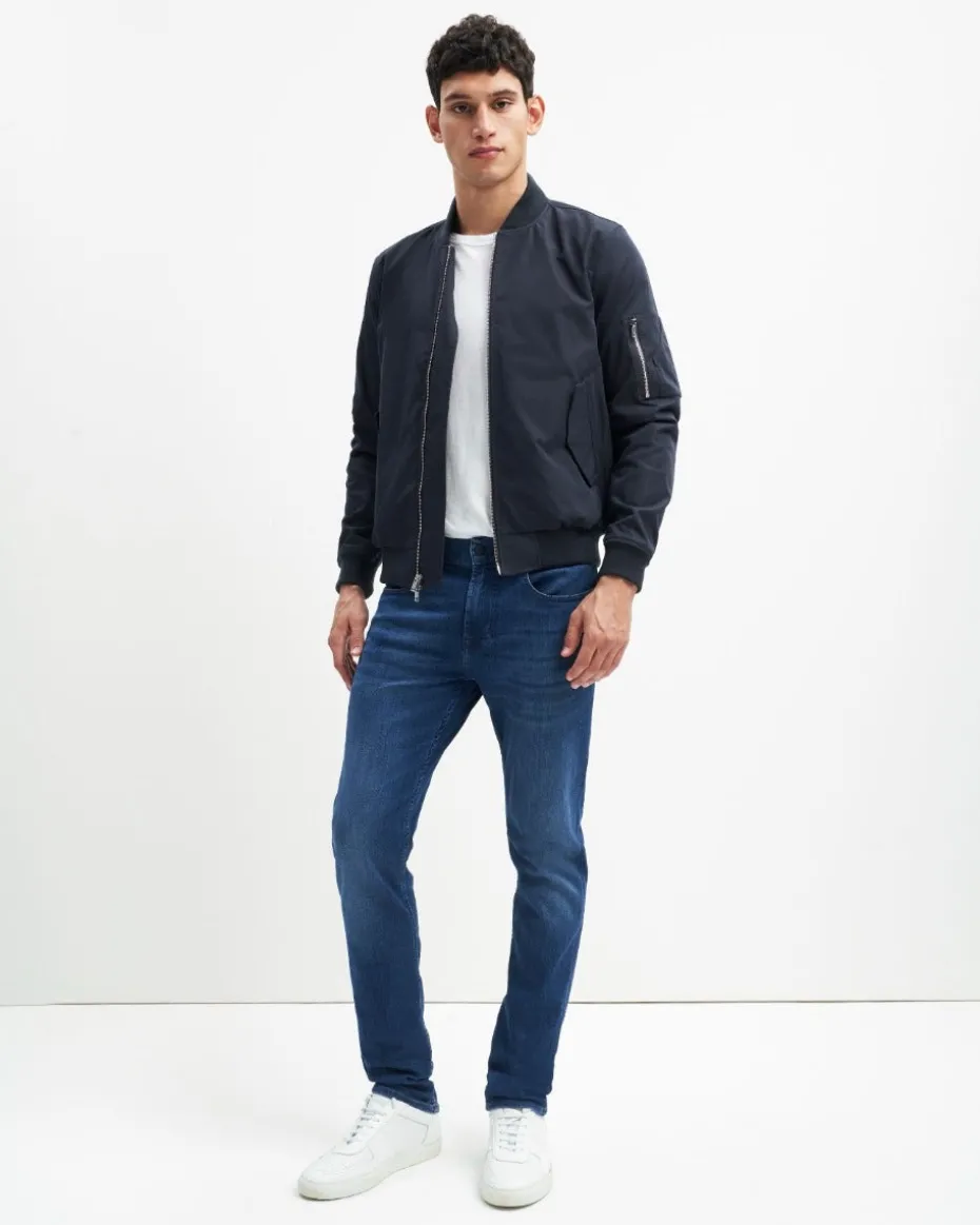 Luxe Performance Plus Slimmy Tapered In Mid-Blue