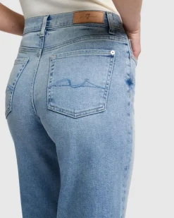 Luxe Vintage Cropped Alexa in Must