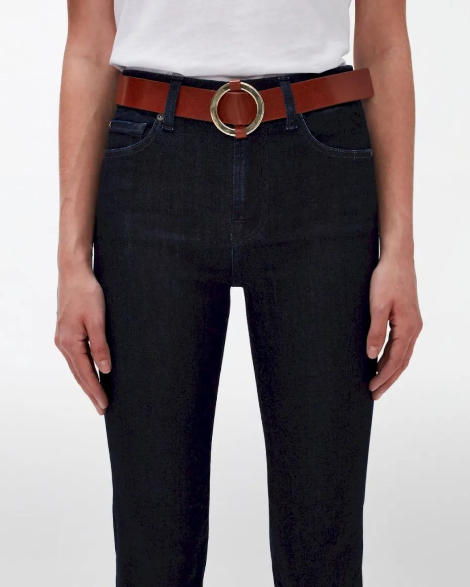 Ring Buckle Leather Belt in Black