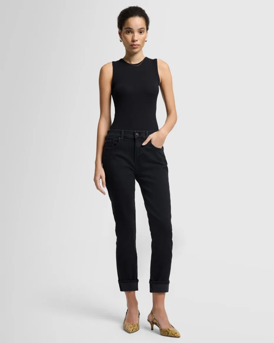 Slim Illusion Relaxed Skinny in Saturday Night