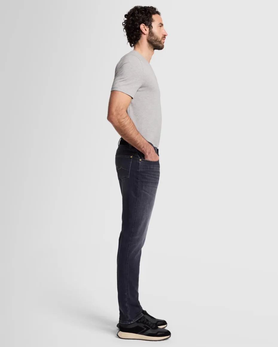 Stretch Teck Slimmy Tapered in Hyphen