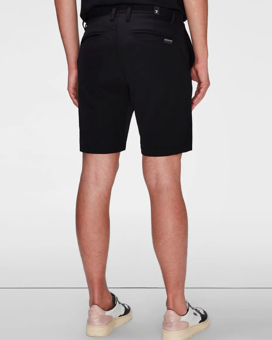 Tech Series Short in Gunmetal